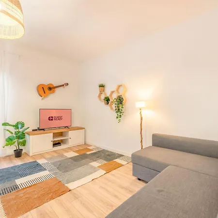 Guestready - Urban Adventure In