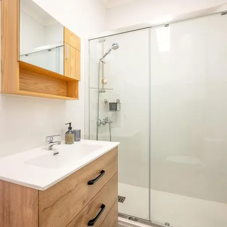 Guestready - Urban Adventure In *